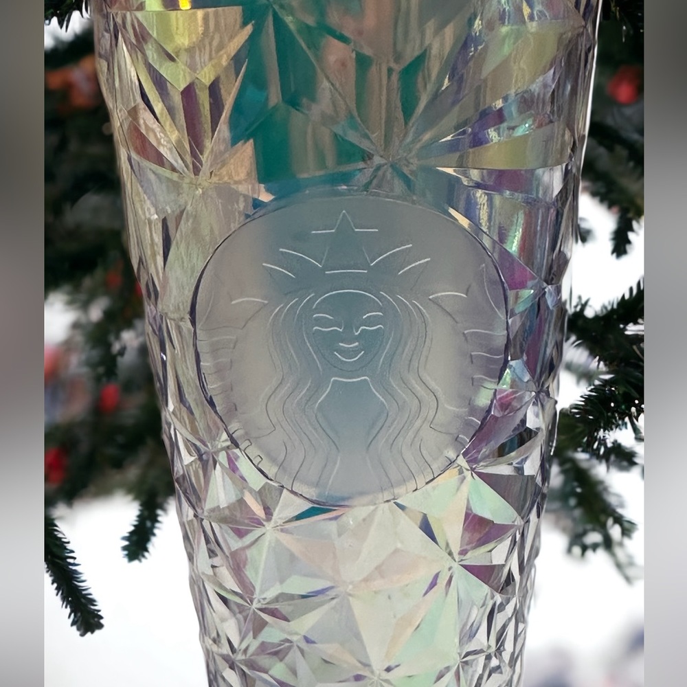 Starbucks 2023 Holiday Iridescent Winter White Cold Cup Venti 24oz Tumbl… - Picture 3 of 6